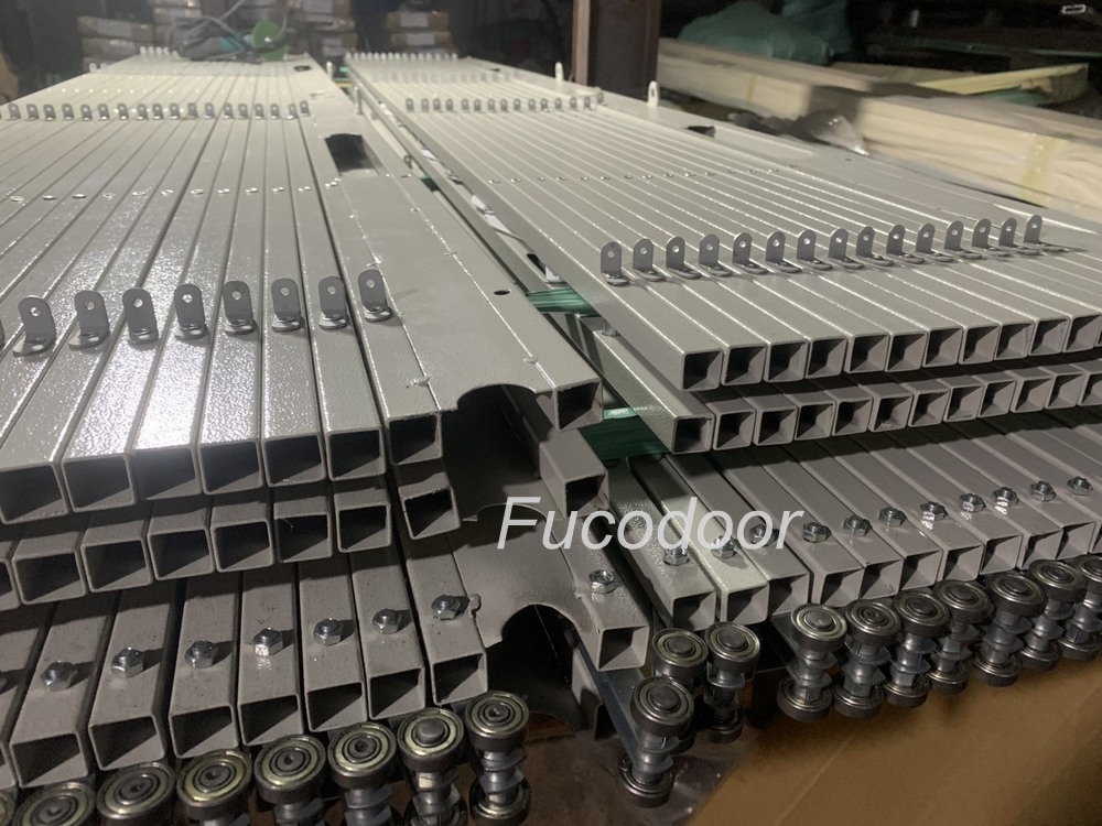 Cửa xếp hộp kẽm đột 20x20