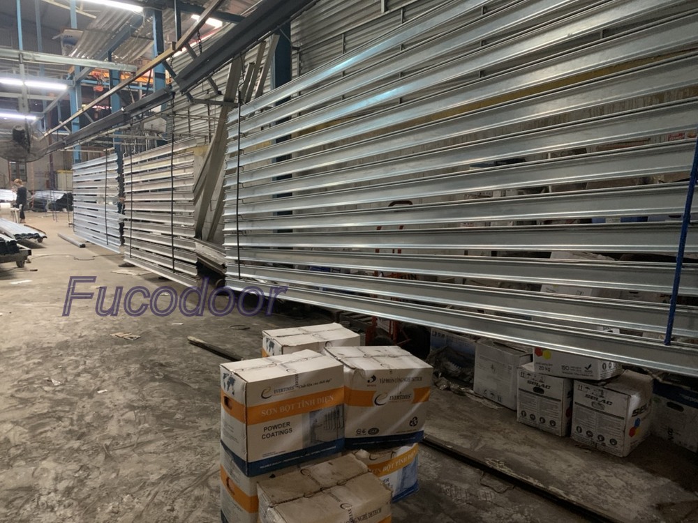 Cửa cuốn siêu trường ST100 tại Quảng Ninh