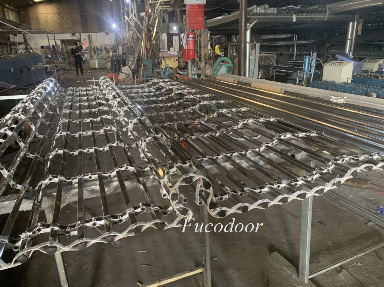 Báo giá cửa cuốn song ngang tại Hà Nội, loại vuông 20x20, fucodoor