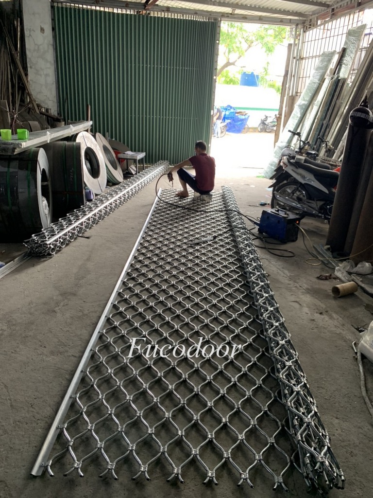 Cửa cuốn Mắt lưới inox Fuco, Cửa cuốn Mắt lưới inox Fucodoor, Cửa cuốn Mắt lưới Fucodoor