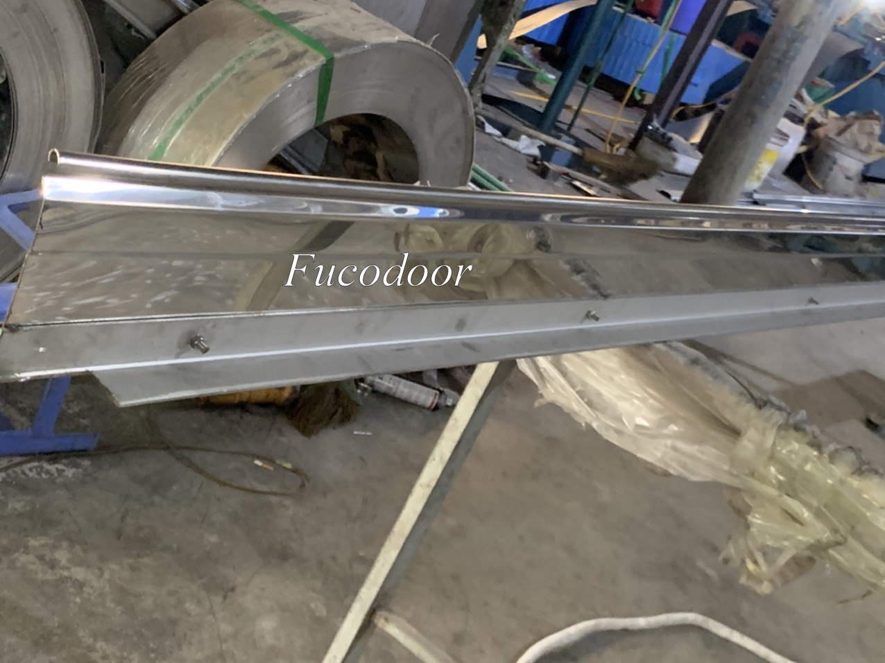 Cửa cuốn siêu trường INOX độ dầy 0.8ly