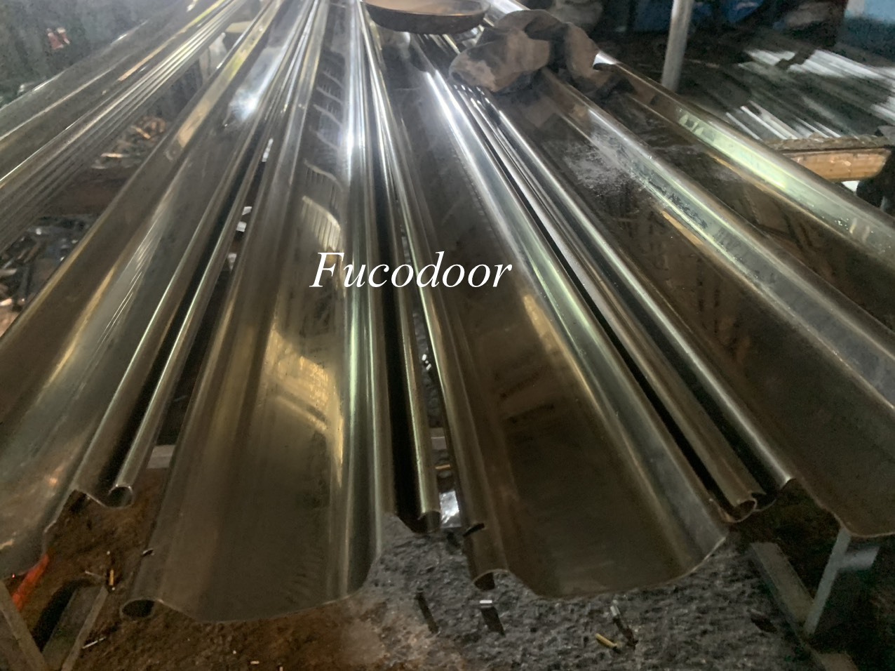 Cửa cuốn siêu trường INOX độ dầy 0.8ly