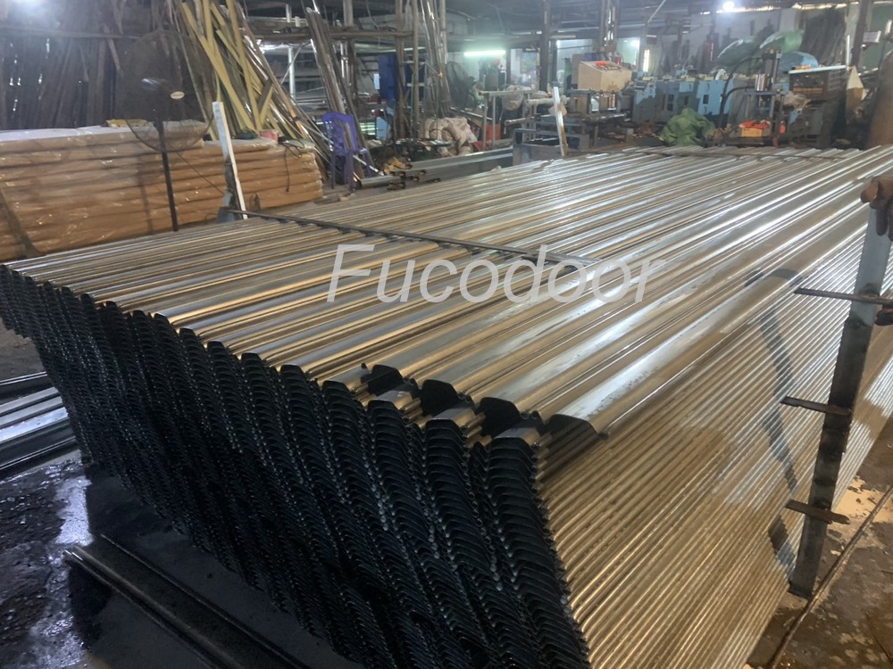 Cửa cuốn siêu trường ST100 tại Thái Bình