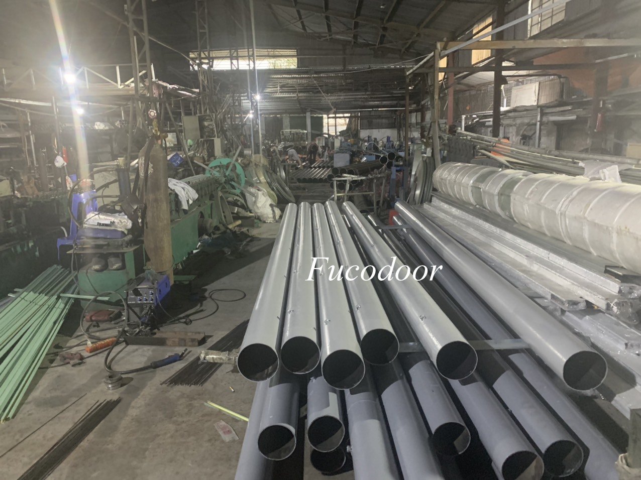 Cửa cuốn siêu trường sơn tĩnh điện dầy 1.1ly