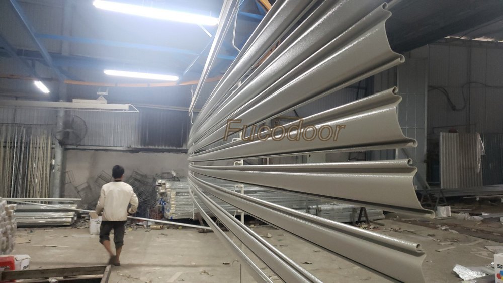 Cửa cuốn nhà công nghiệp tại Hưng Yên, Cửa cuốn thép, Cửa cuốn siêu trường rộng 12 m, Cửa cuốn siêu trường Hưng Yên
