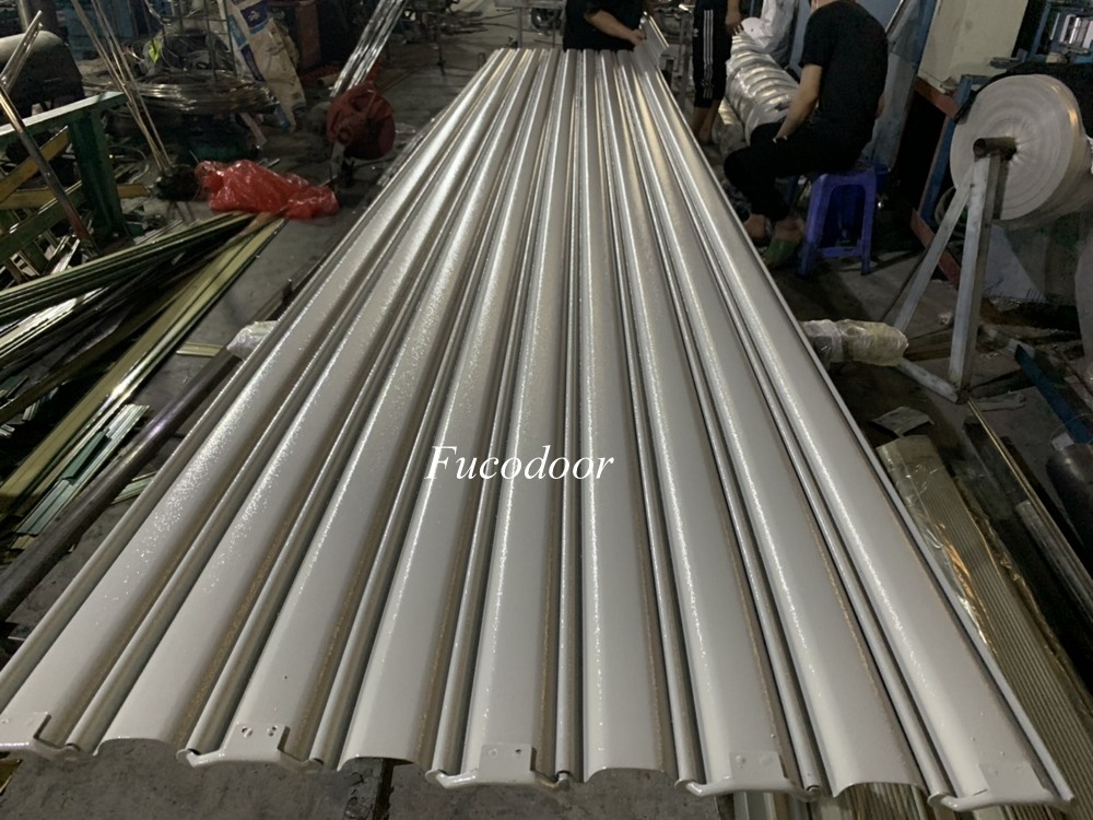 Cửa cuốn siêu trường inox, cửa cuốn siêu trường