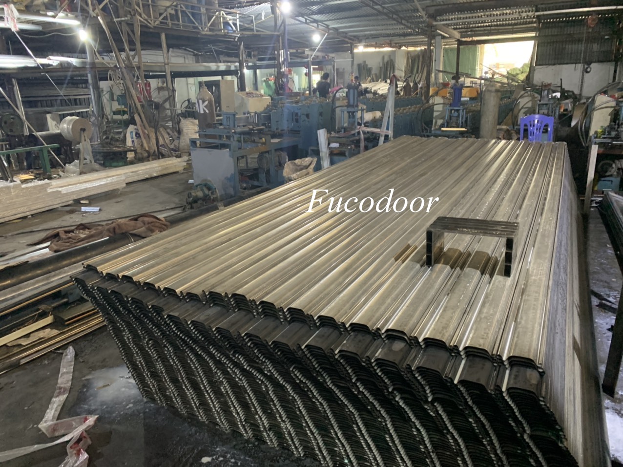 Báo giá cửa cuốn nhà xưởng, Cửa cuốn siêu trường, Báo giá cửa cuốn Siêu Trường 