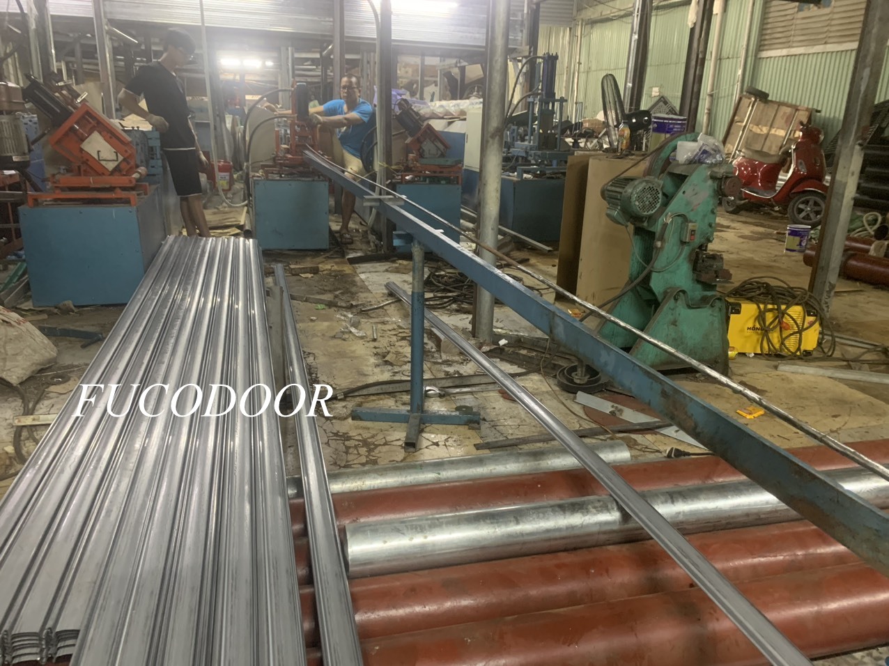 Báo giá cửa cuốn thép siêu trường