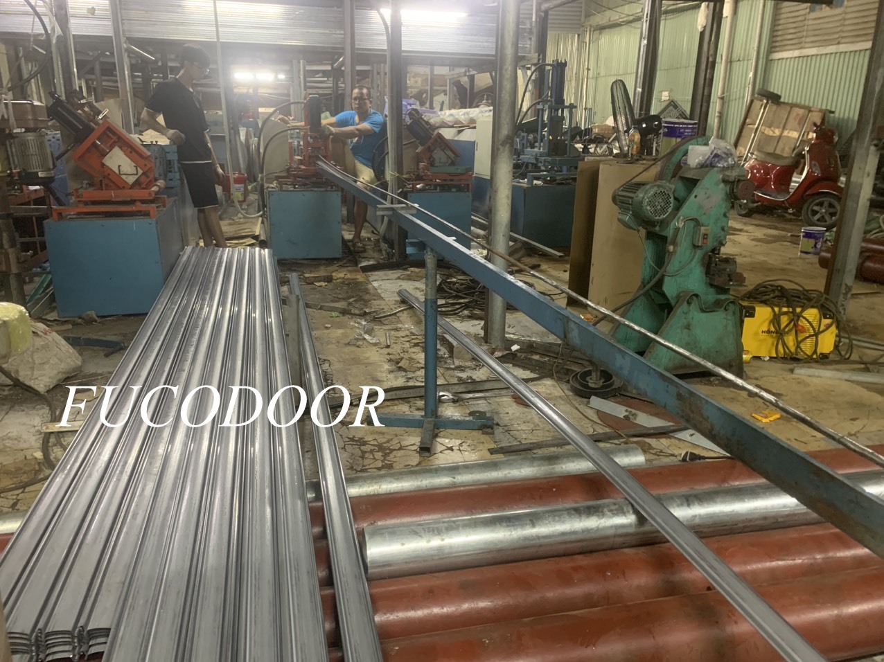 Báo giá cửa cuốn thép siêu trường