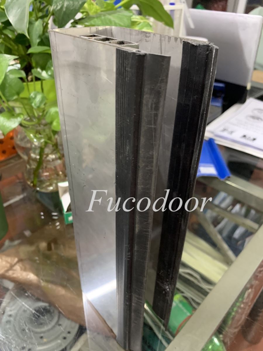 Cửa cuốn siêu trường inox, cửa cuốn chống bão