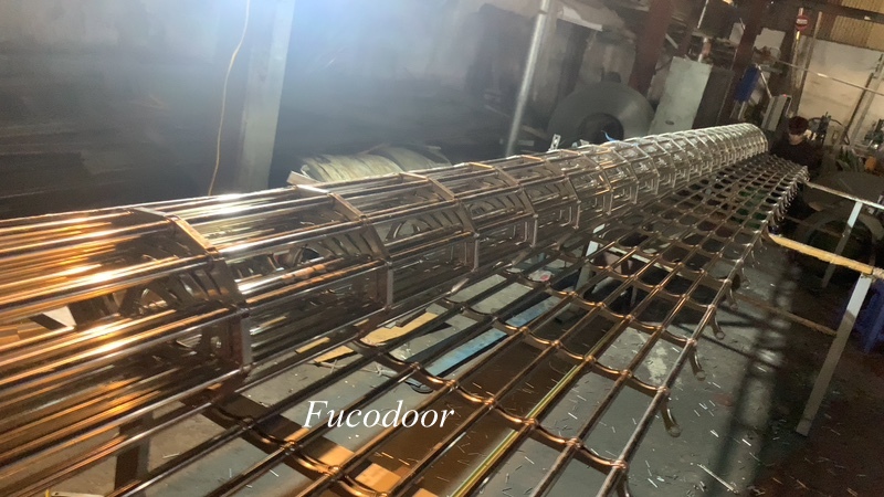 Cửa cuốn song ngang INOX ống tròn phi 19 INOX 304