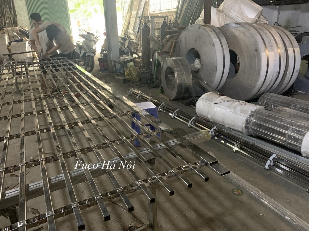 Cửa cuốn lưới song ngang, cửa cuốn mắt lưới song ngang inox tại Bắc Ninh