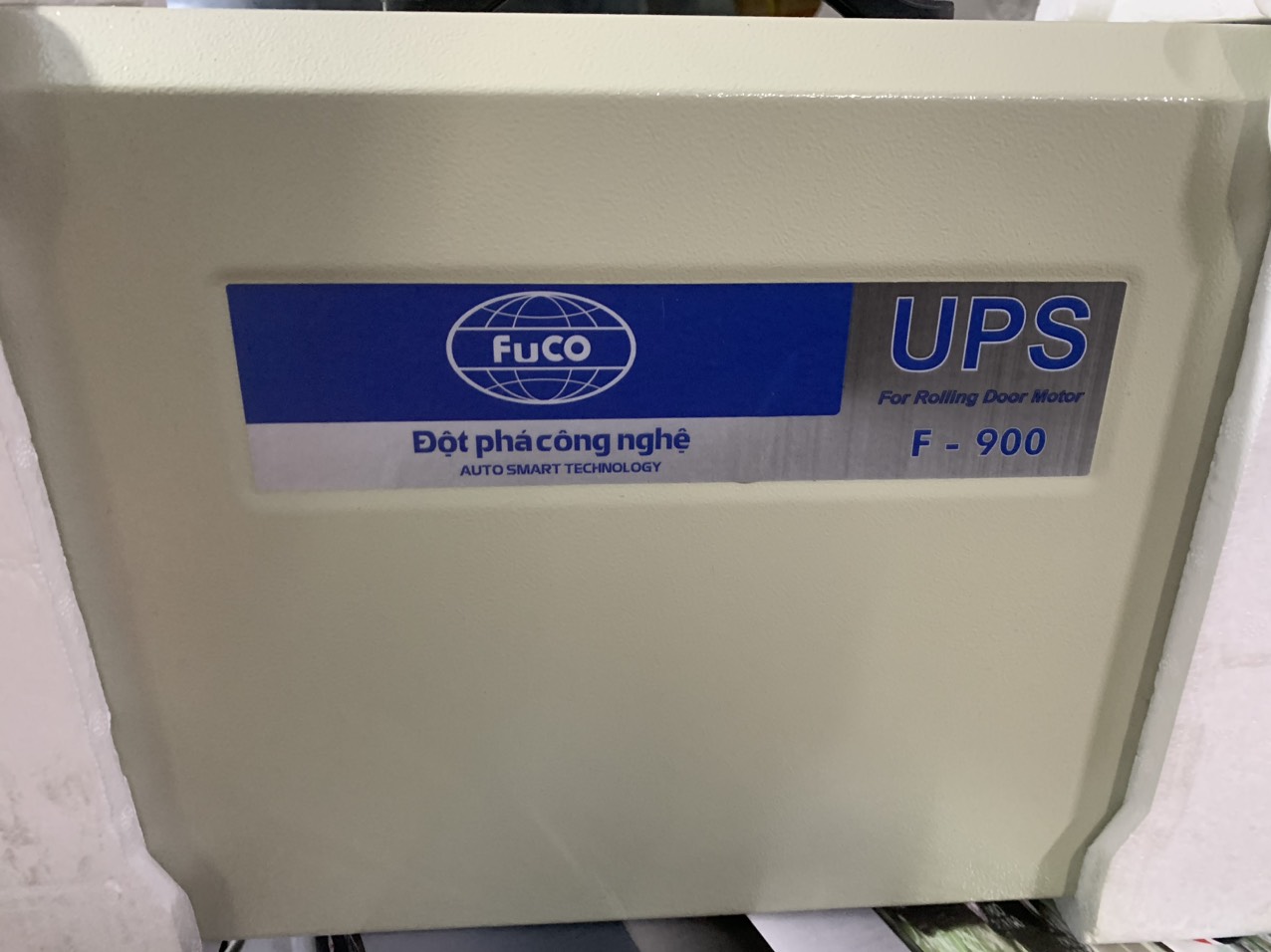 lưu điện cửa cuốn Fucodoor