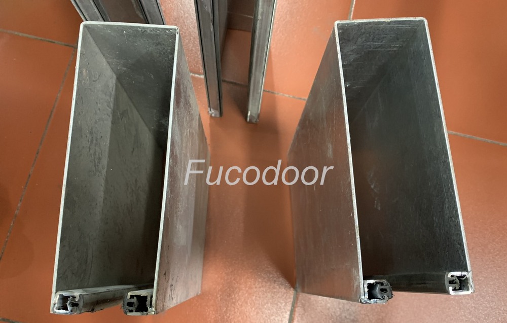 Cửa cuốn siêu trường sơn tĩnh điện dầy 1.6ly, ray bản 200mm và 150mm có zoong