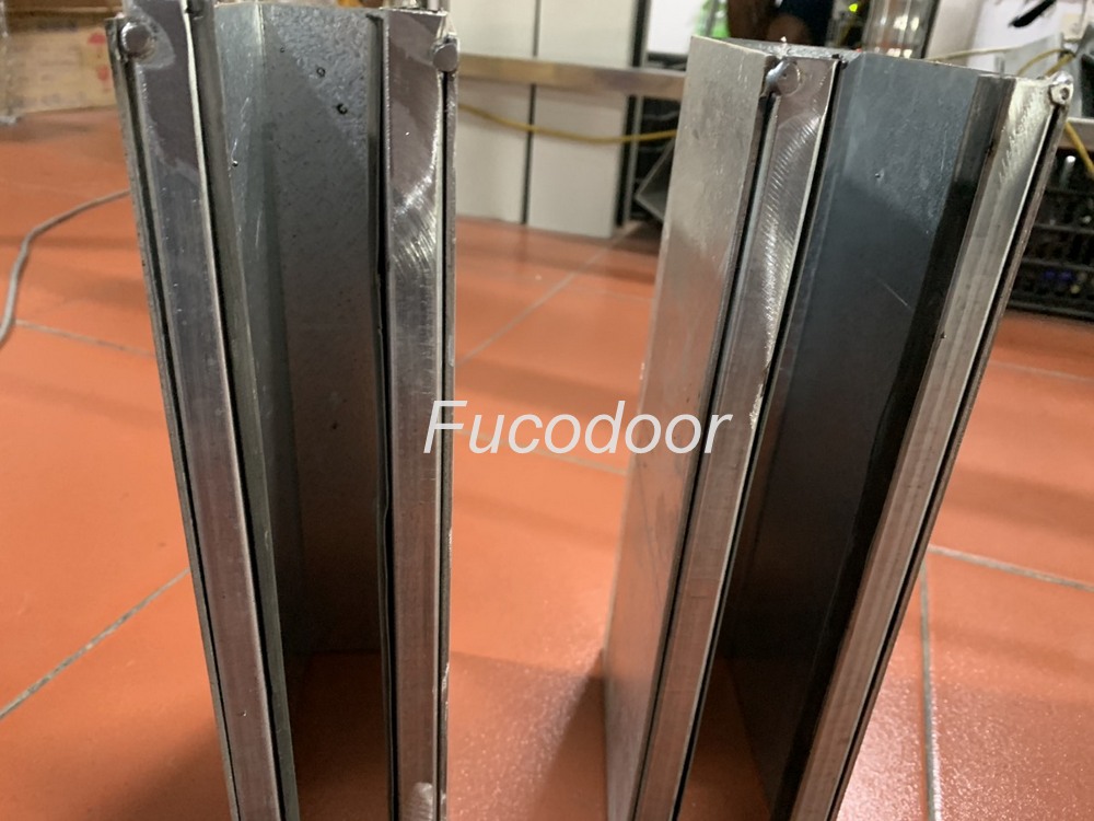 Cửa cuốn siêu trường sơn tĩnh điện dầy 1.6ly, ray bản 200mm và 150mm có zoong