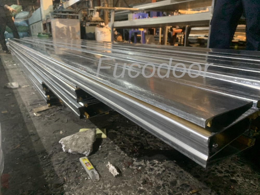 Cửa cuốn siêu trường công nghệ Japan( Nhật), ST62
