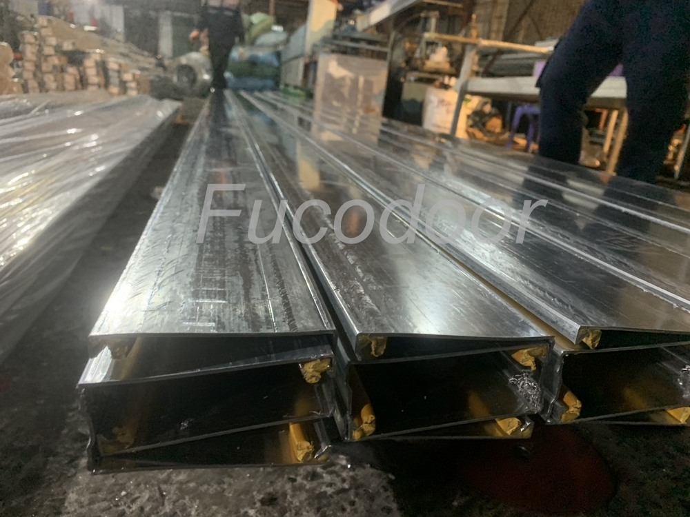 Cửa cuốn siêu trường thép mạ màu ST100, dầy 1.3mm