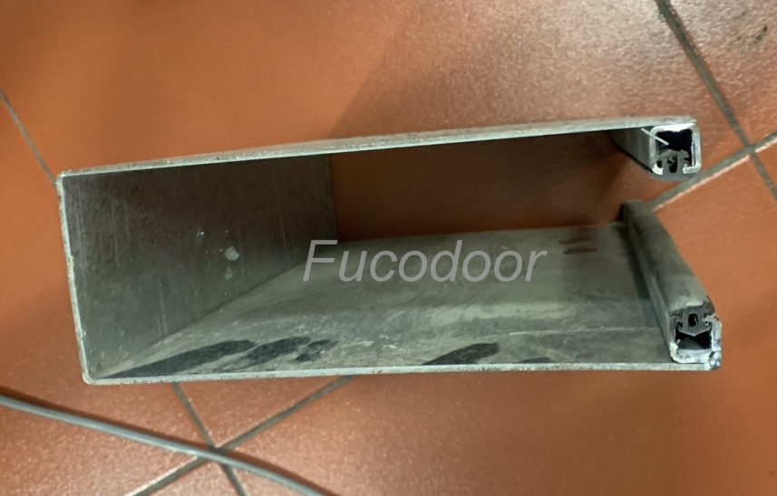 Cửa cuốn siêu trường sơn tĩnh điện dầy 1.5ly, ray bản 200mm và 150mm, Fucodoor