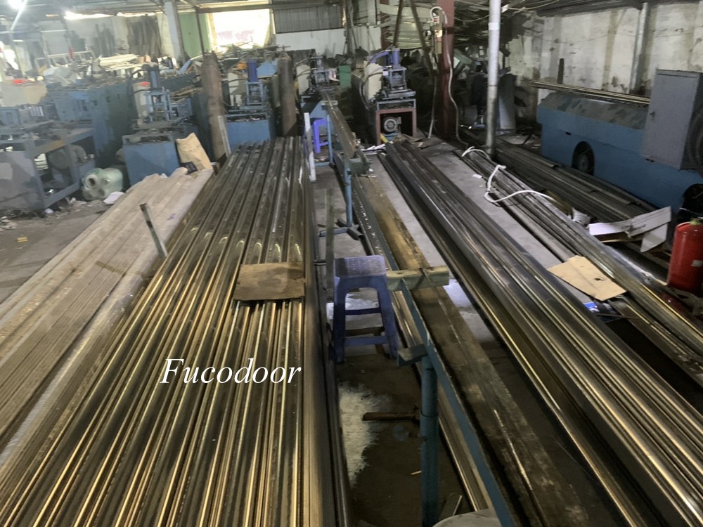 Cửa cuốn siêu trường INOX độ dầy 0.8ly
