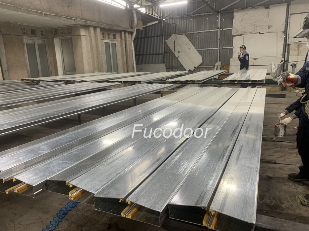 Cửa cuốn nhà công nghiệp tại Hưng Yên
