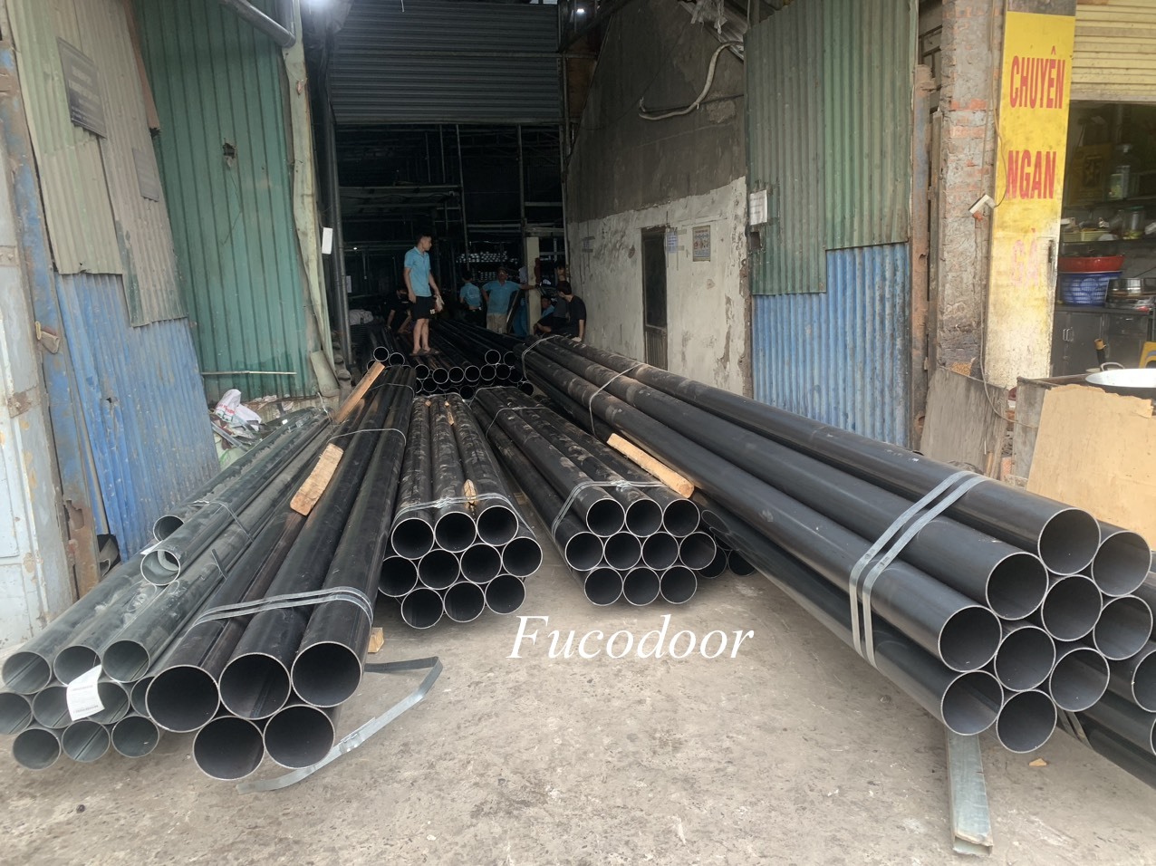 Cửa cuốn song ngang sơn tĩnh điện ống tròn phi 19 dầy 1.1ly, và ray 200mm