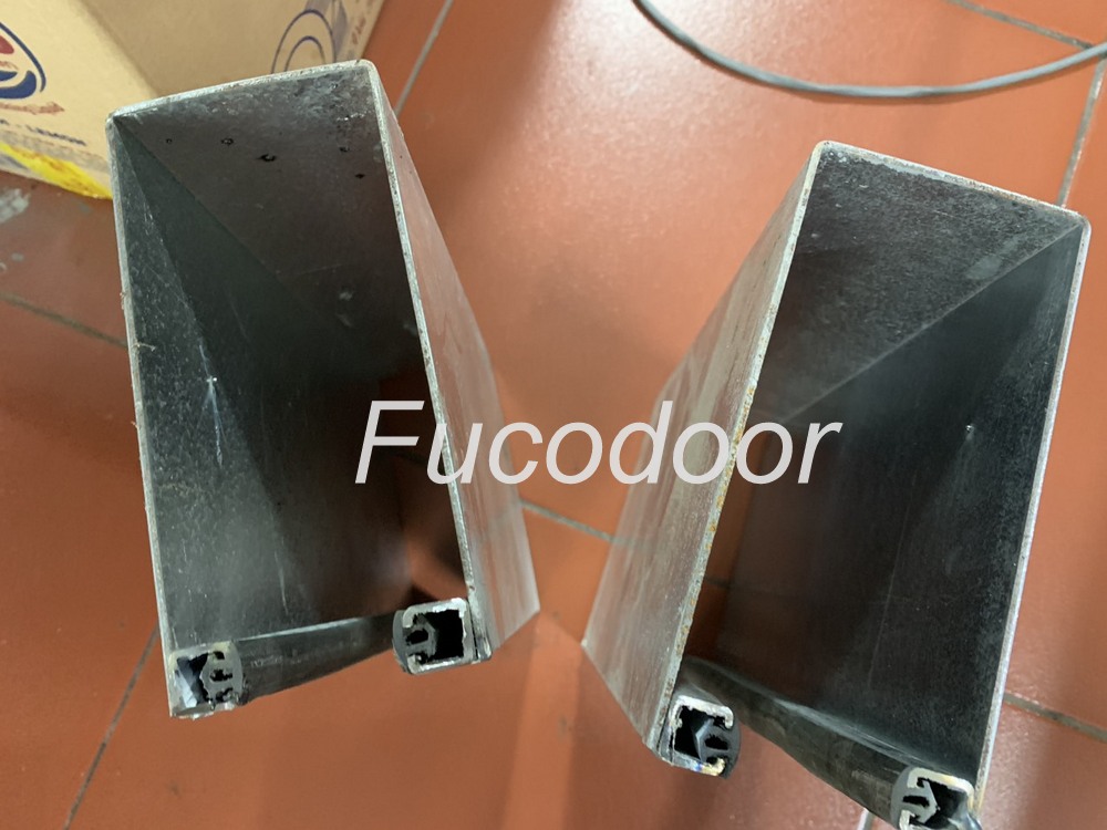 Cửa cuốn lưới song ngang inox vuông, cửa cuốn khớp thoáng 20x20, cửa cuốn khớp thoáng phi 19
