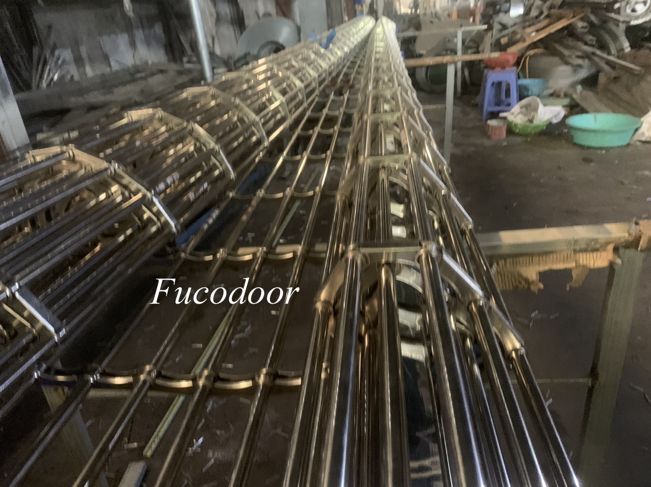 Báo giá cửa cuốn song ngang tại Hà Nội, song tròn phi 19, fucodoor