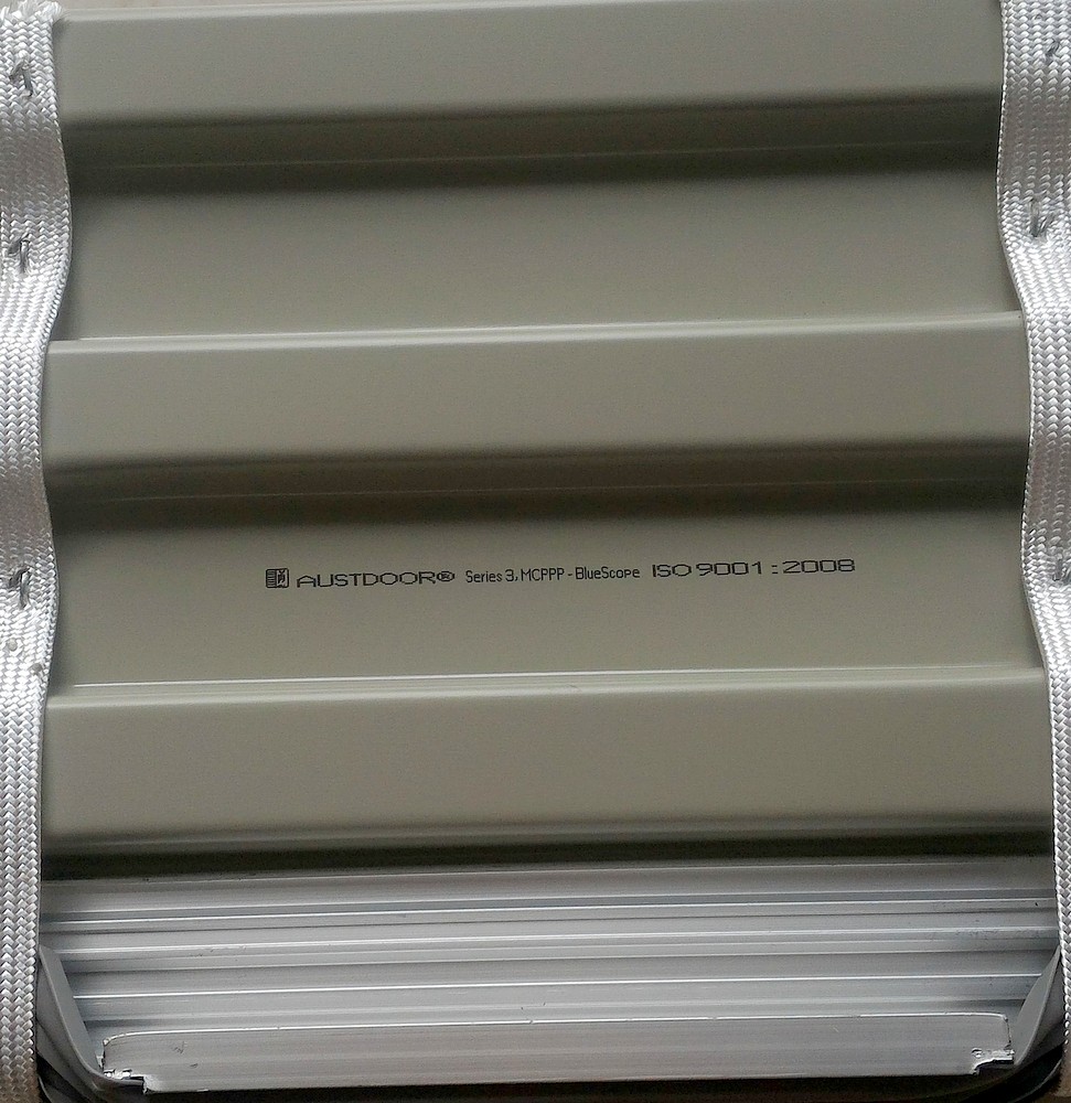 Cửa cuốn tấm liền Austdoor Series 3