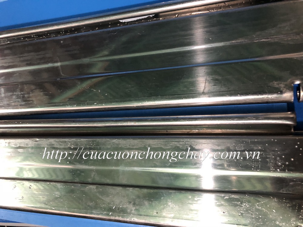 Cửa cuốn chống cháy thương hiệu Fuco, báo giá cửa cuốn