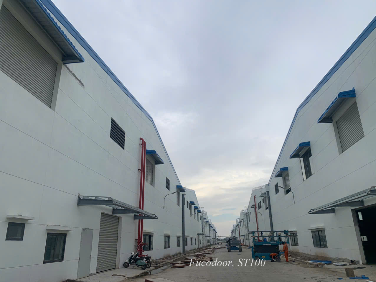 Cửa cuốn siêu trường ST100 tại Thái Bình