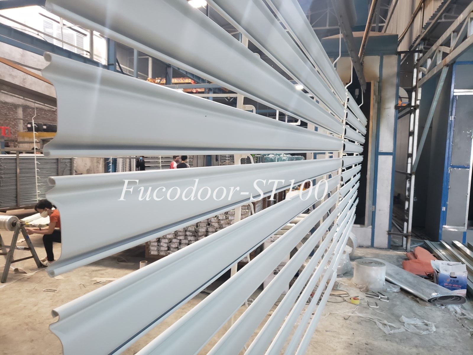 Cửa cuốn siêu trường ST100 tại Hưng Yên