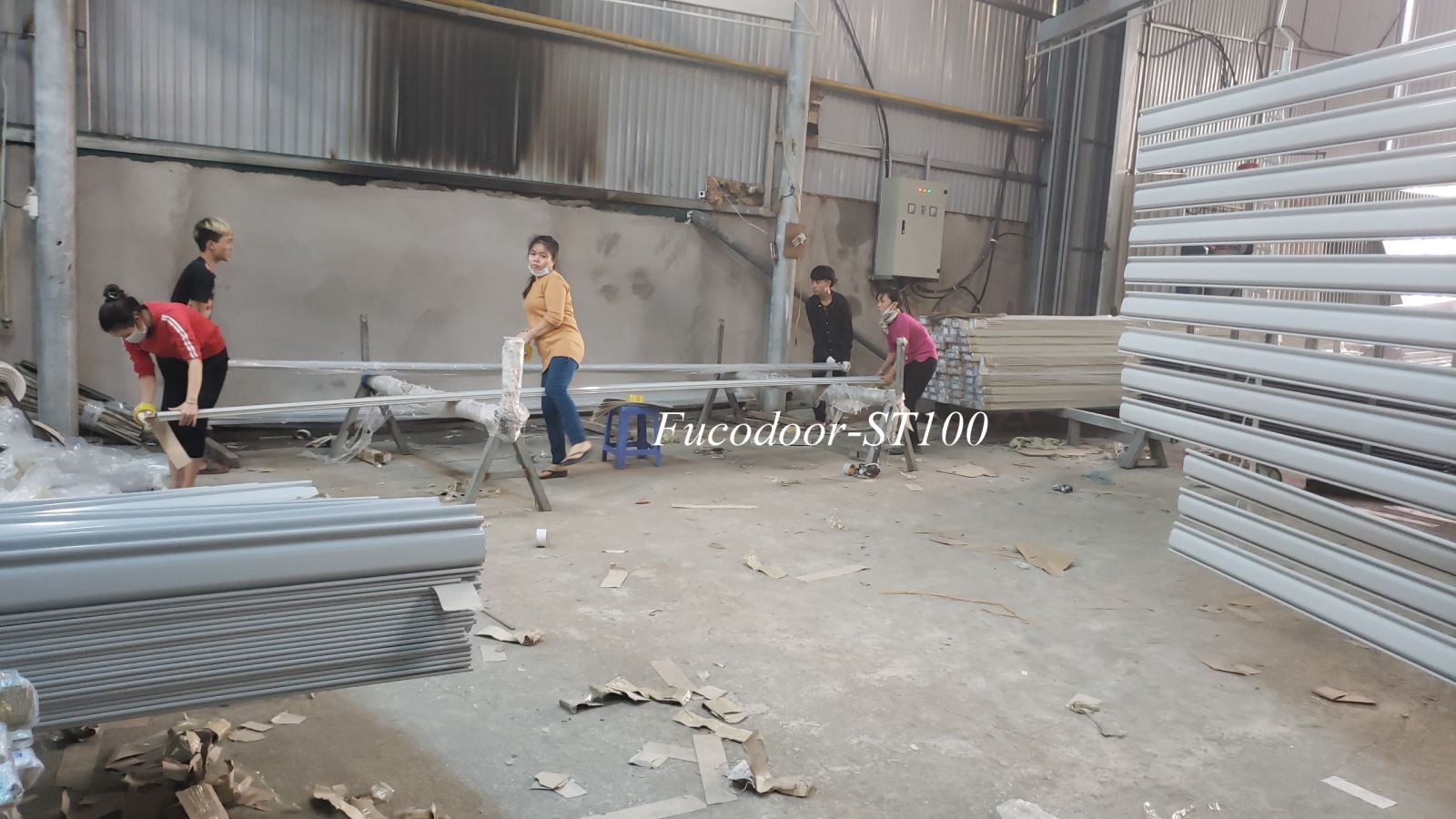 Cửa cuốn siêu trường tại Quảng Trị