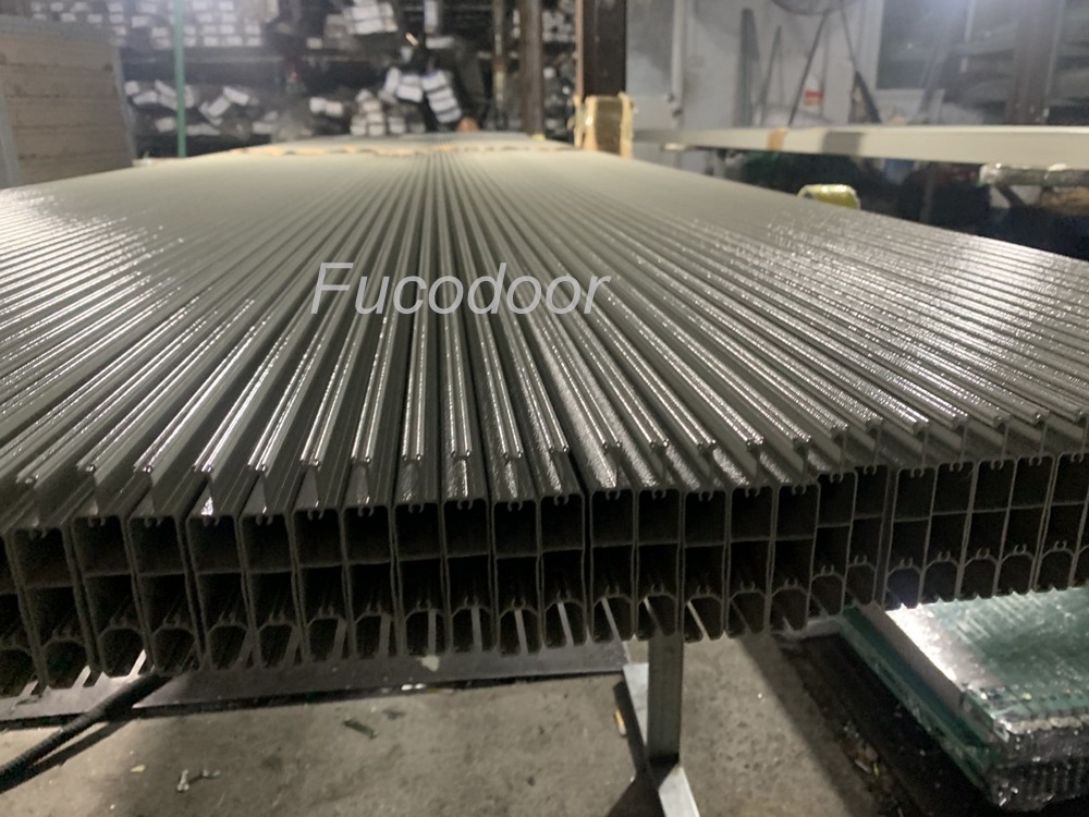 Cửa cuốn Đức Fucodoor F60 tùy chọn, không đột lỗ thoáng