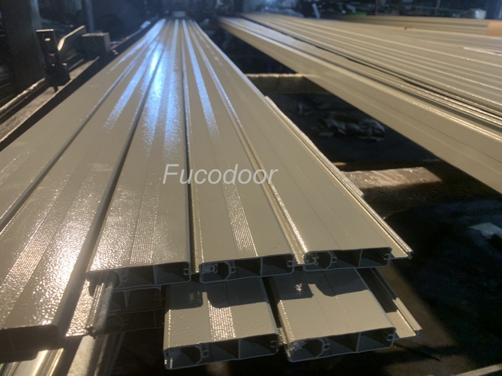 Cửa cuốn Đức Fucodoor F60 tùy chọn, không đột lỗ thoáng