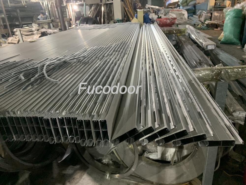 Cửa cuốn nhôm khe thoáng motor tại Phú Thọ