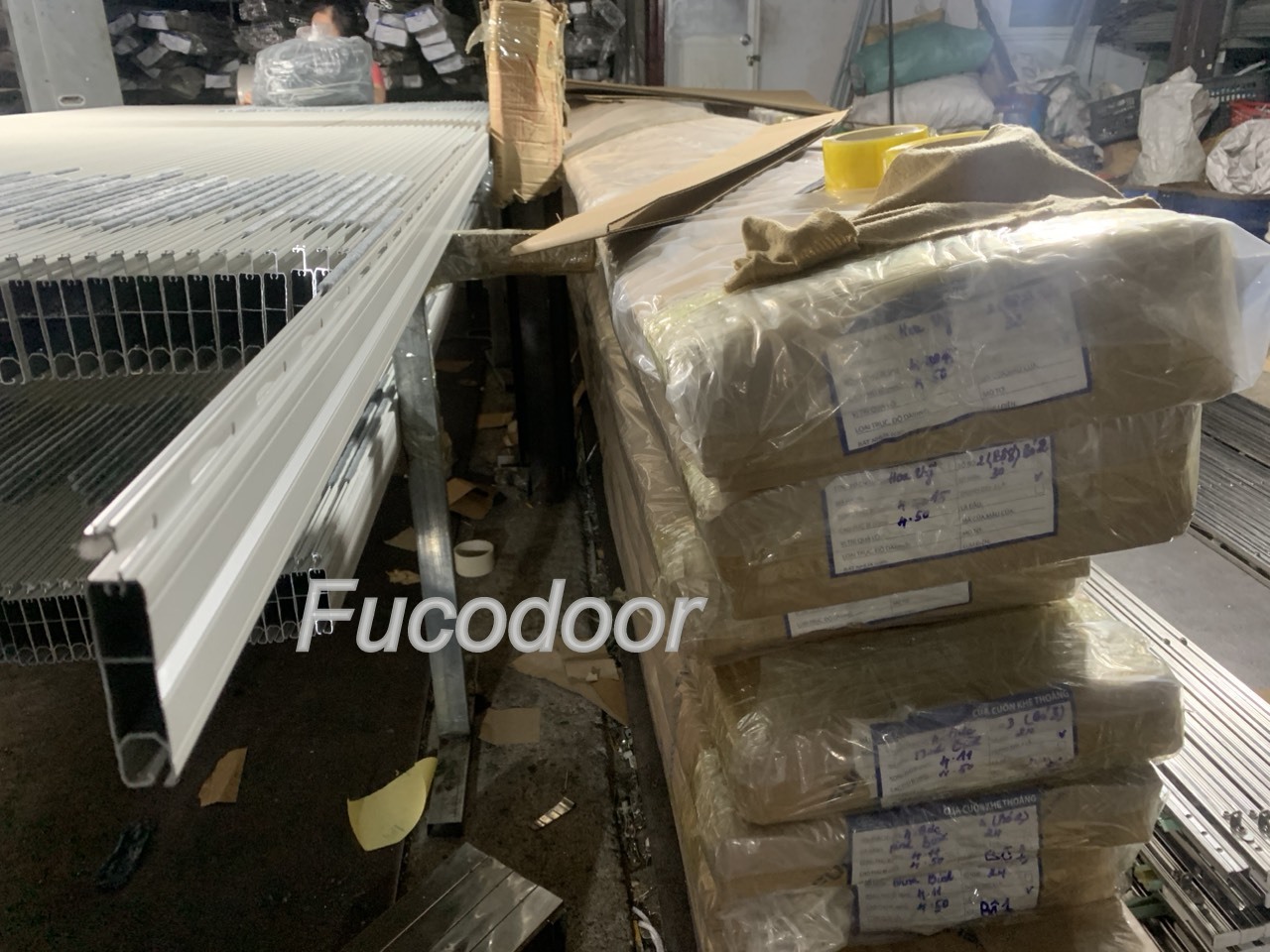 Cửa cuốn nhôm khe thoáng motor tại Nam Định