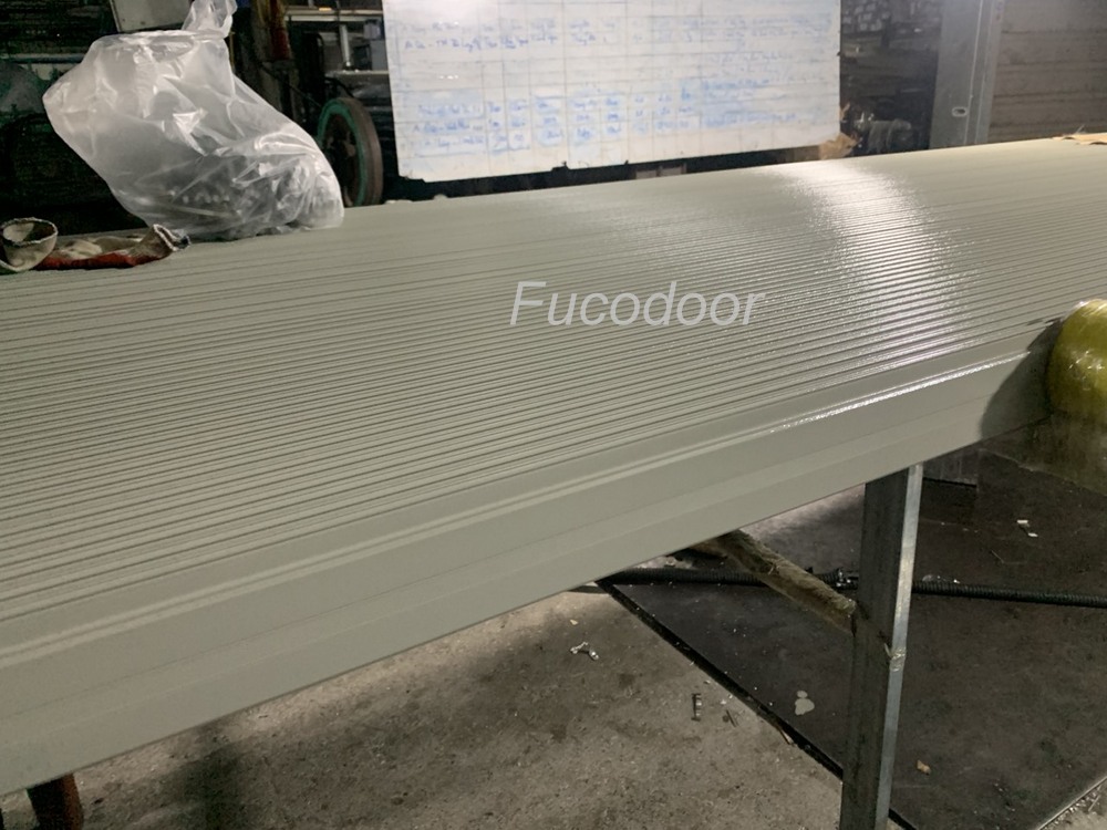 Cửa cuốn nhôm khe thoáng motor tại Vĩnh Phúc