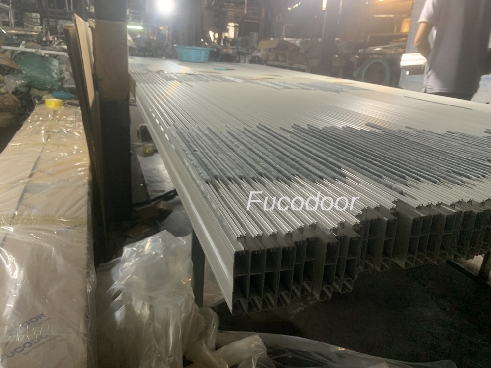 Cửa cuốn nhôm khe thoáng motor tại Vĩnh Phúc