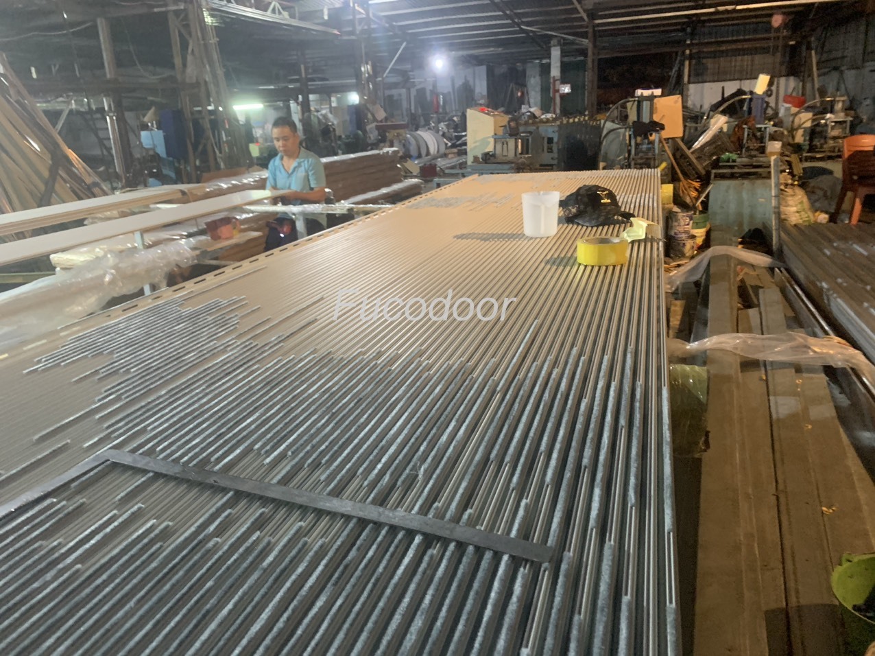 Cửa cuốn nhôm khe thoáng motor tại Hà Giang