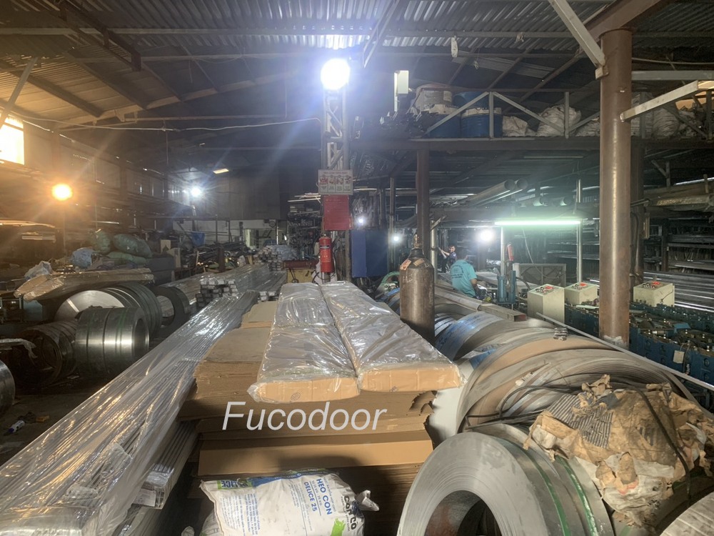 Cửa cuốn nhôm khe thoáng motor tại Nghệ An