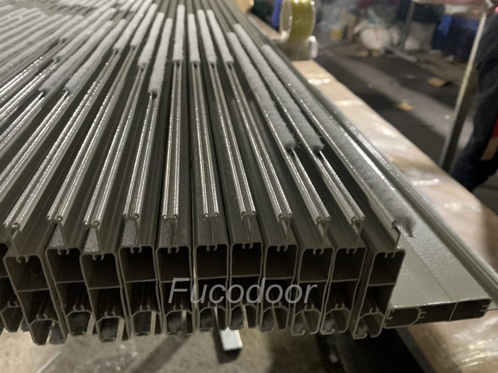 Cửa cuốn nhôm khe thoáng motor tại Quảng Trị