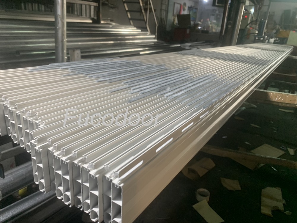 Cửa cuốn khe thoáng, cửa cuốn Đức có khe thoáng