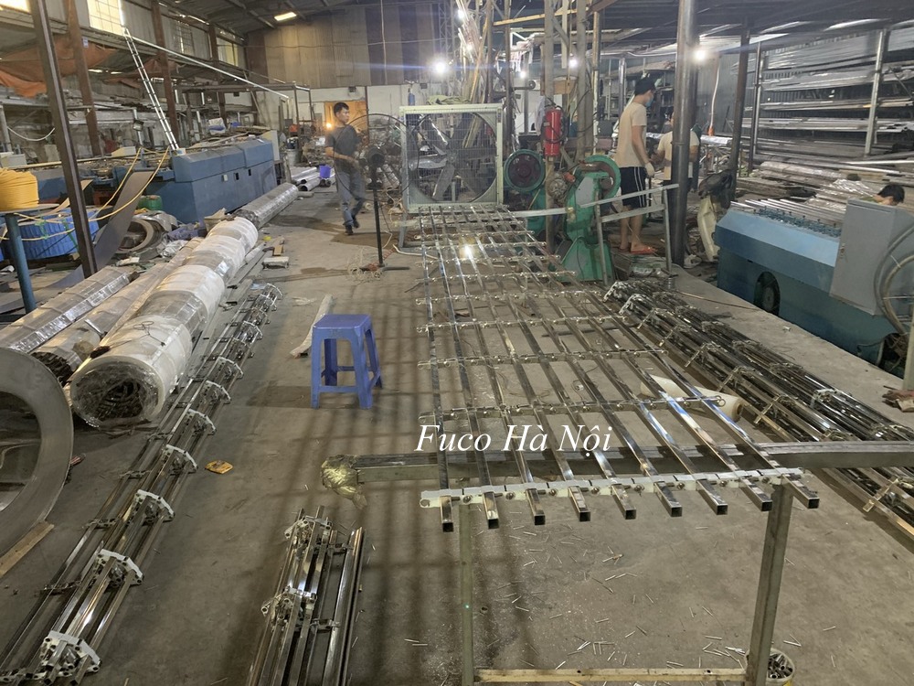 Cửa cuốn song ngang hộp 20x20, INOX 201 và INOX 304