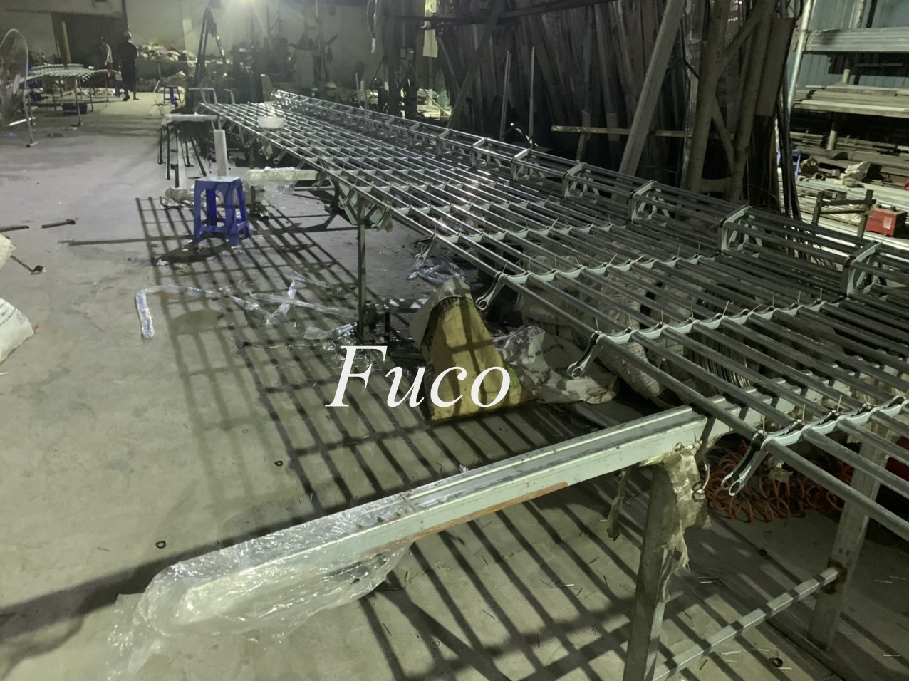 Cửa cuốn song ngang ống tròn 19 và phi 21 sơn tĩnh điện