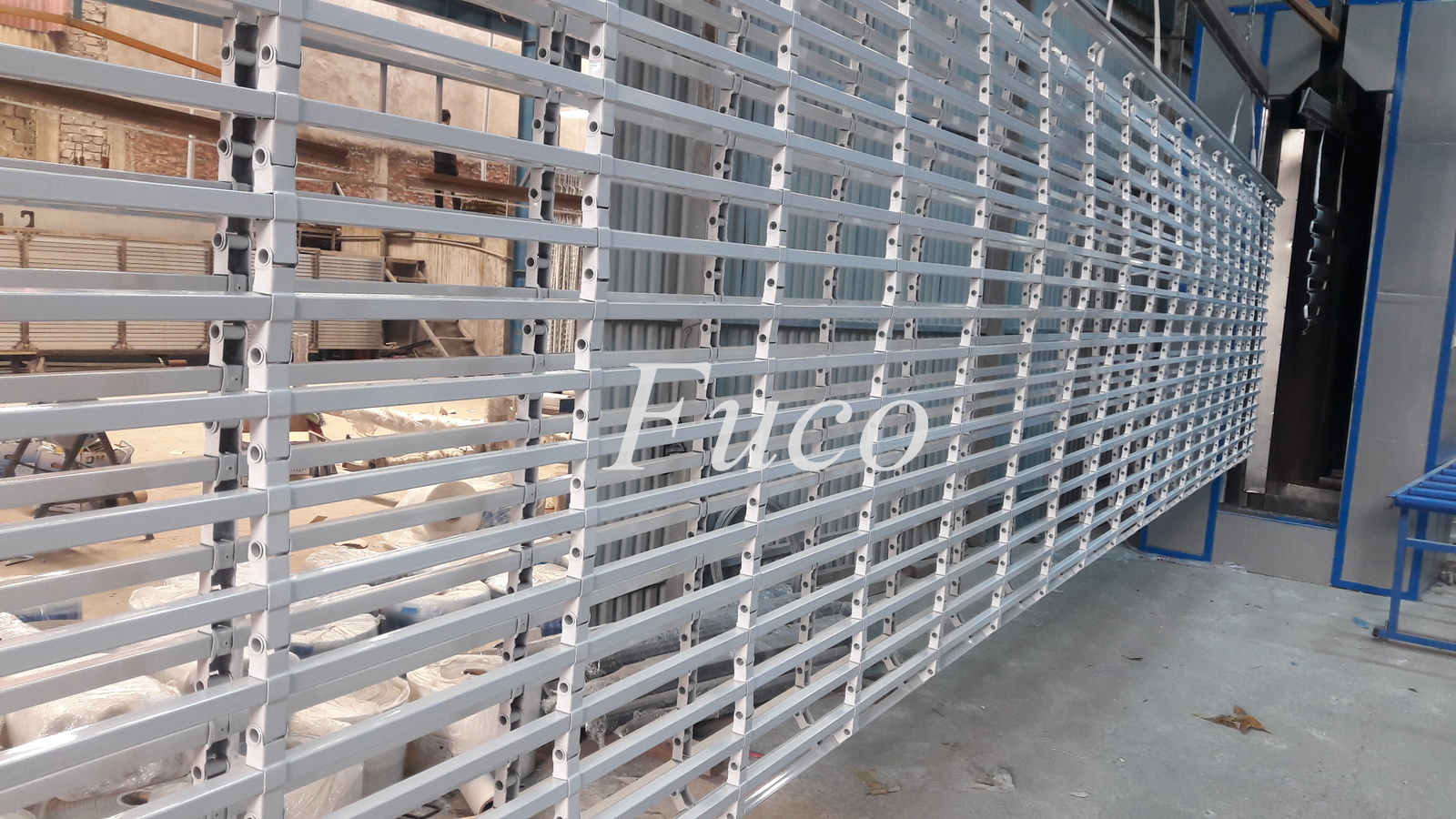 Cửa cuốn song ngang hộp 20x20, sơn tĩnh điện