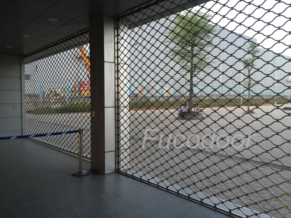 Rolling doors with hammock and mesh eyes