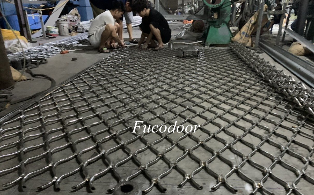 Cửa cuốn Mắt Võng tại Hoà Bình