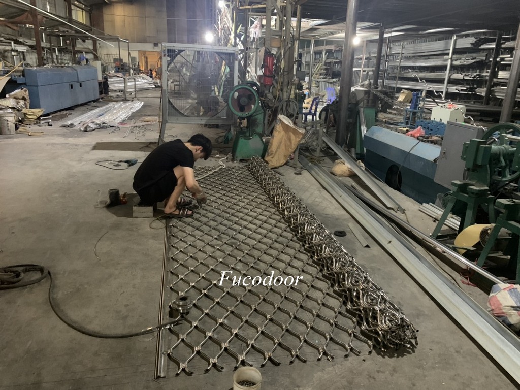 Cửa cuốn Mắt Võng tại Hoà Bình