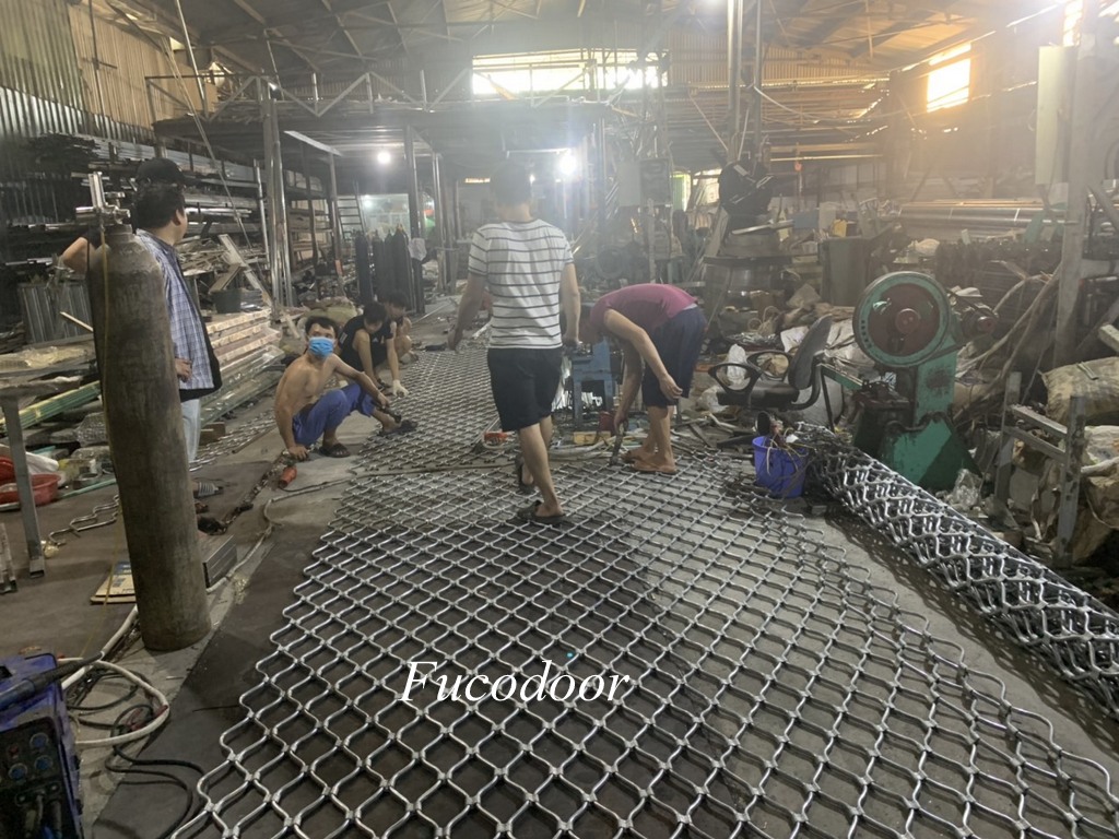 Bảng Báo Giá Cửa Cuốn Mắc Võng, Mắt Võng, Mắt Cáo, Báo giá cửa cuốn lưới, báo giá cửa cuốn mắt võng, Cửa cuốn mắt lưới, mắt võng tại Hà Nội, Sản phẩm cửa cuốn lưới,