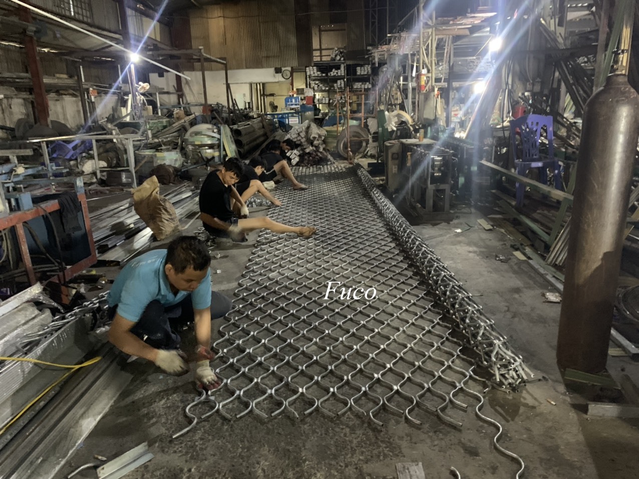 Cửa cuốn Mắt lưới sơn tĩnh điện ống 12.7mm, Cửa cuốn Mắt lưới sơn tĩnh điện ống 13.8mm